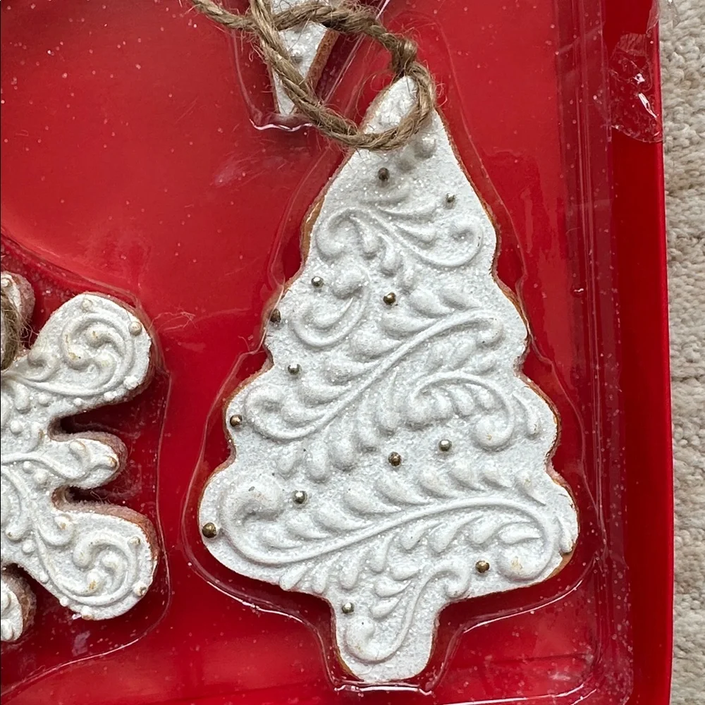 Martha Stewart White Gingerbread Garland 4 Foot Long - Resin Christmas Cookie